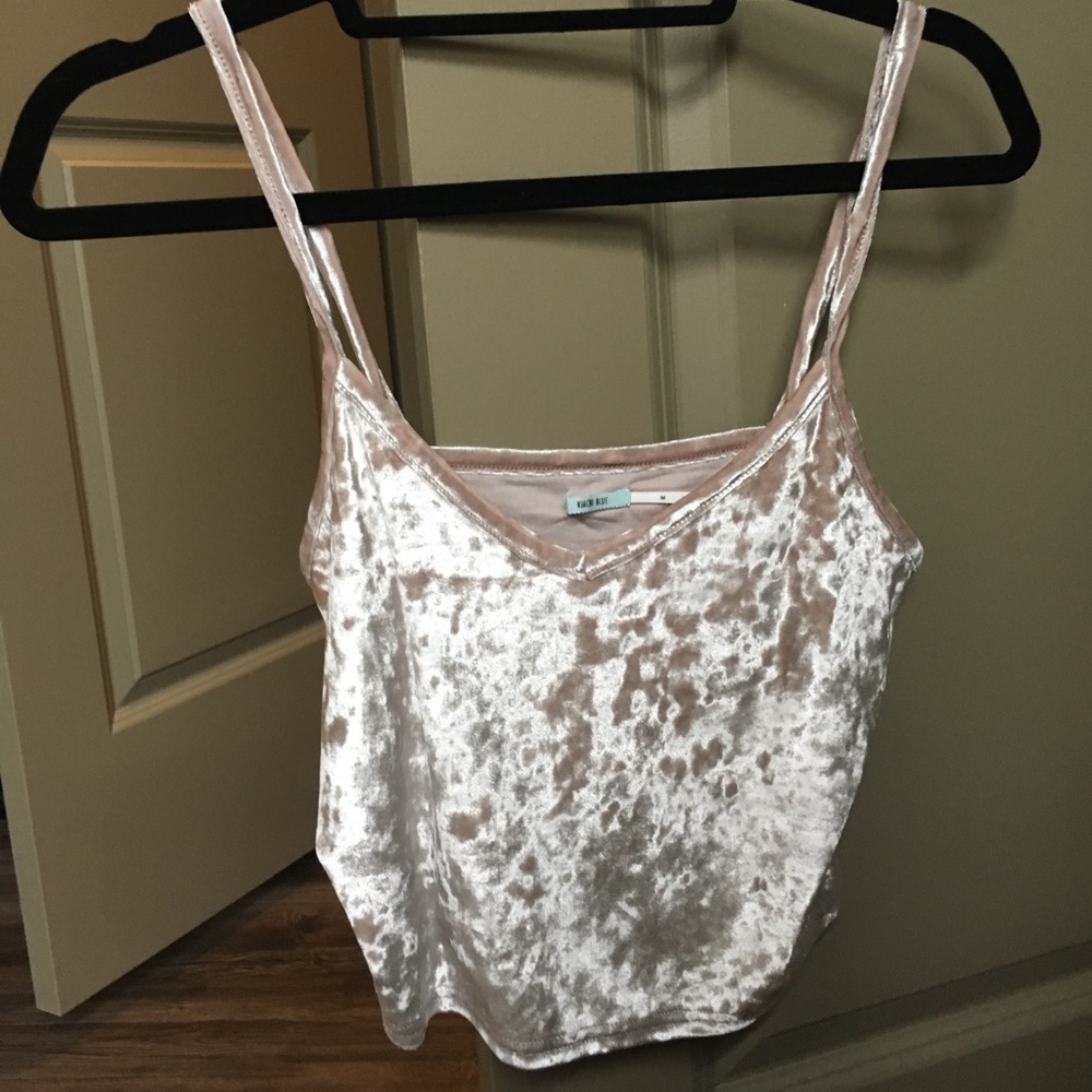 URBAN OUTFITTERS crop velvet tank